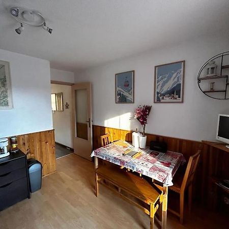 אלוס Confortable Appartement, Panorama Sud, Vue Montagne מראה חיצוני תמונה